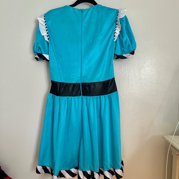 Leg Avenue “Charming Alice” Alice in Wonderland Costume M/L w/Headband Halloween - Picture 5 of 11